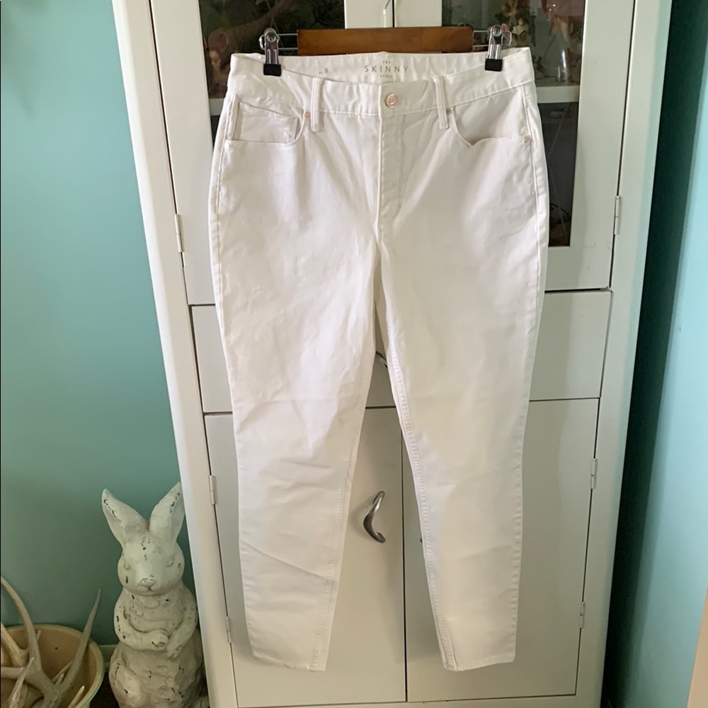 White House Black Market sz 8 Ankle Sunny Women's White Jeans